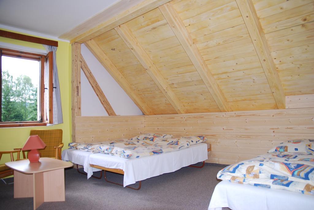 Penzion Medvídek Tanvald Habitación foto